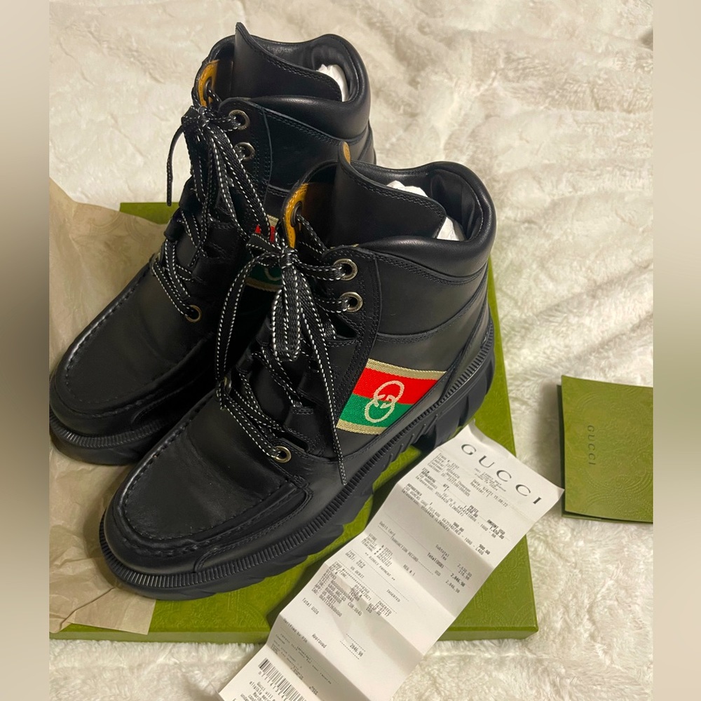 LIKE NEW - Gucci Boots women's US 10 / 40 - interlocking G's